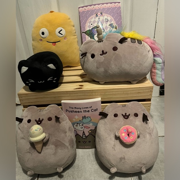 Pusheen Other - Pusheen The Cat-3 + Miniso Little Monster + Tasty Peach Meowchi Cat Plush + Book
